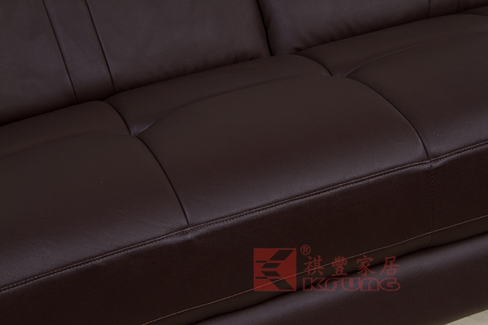 真皮沙發(fā)貴妃位細(xì)節(jié)展示